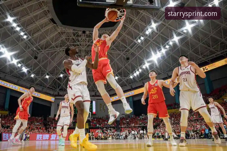 山西横扫青岛vs广厦卫冕之路：季后赛首轮深度复盘与星空体育观赛体验对比分析